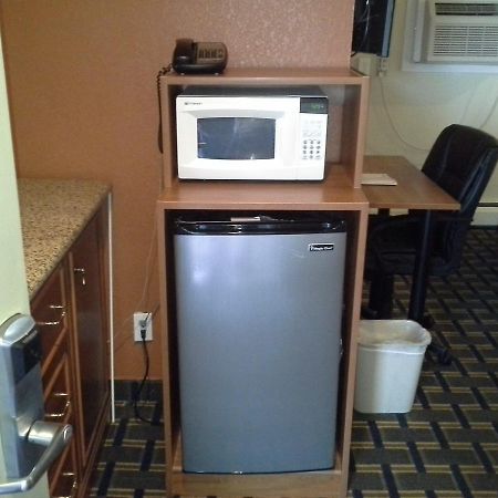 Economy Inn Тонаванда Экстерьер фото