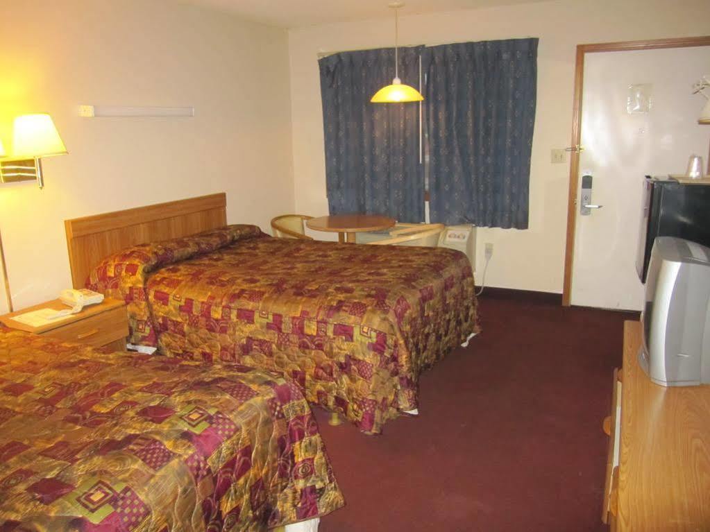 Economy Inn Тонаванда Экстерьер фото